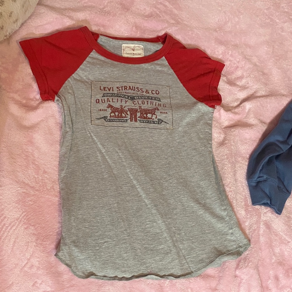Levi Strauss & Co. Red and Gray Kids Short Sleeve Tee